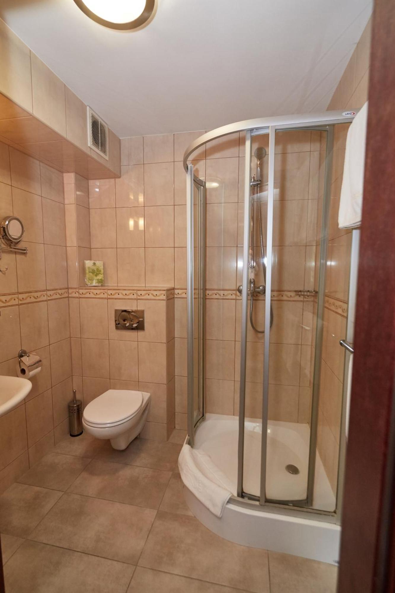 Hotel&Spa Kameleon Żory Buitenkant foto