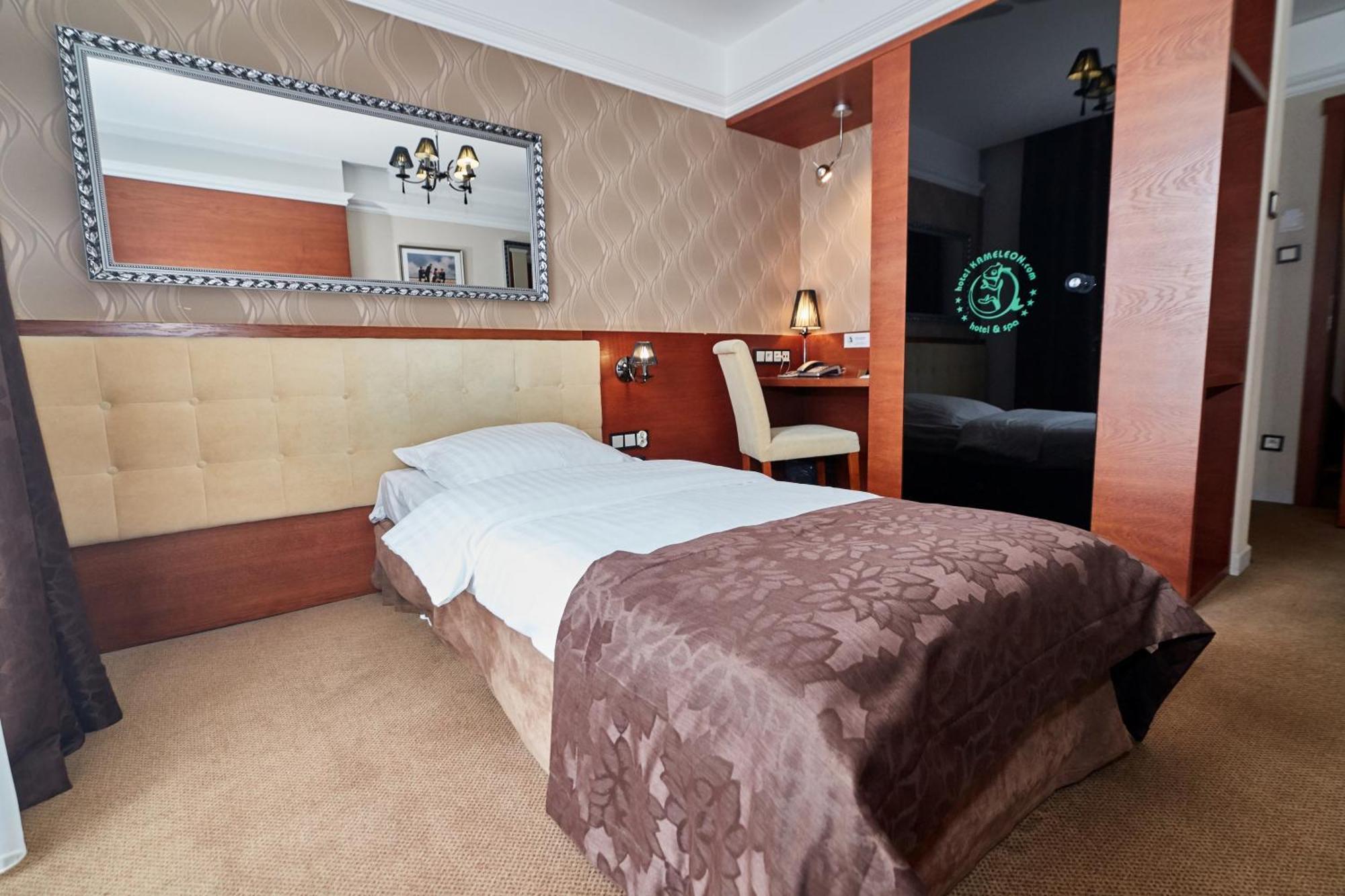 Hotel&Spa Kameleon Żory Buitenkant foto