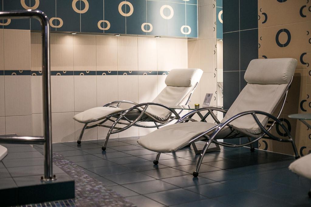 Hotel&Spa Kameleon Żory Buitenkant foto